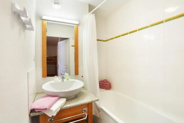 Appartement T3 - 6 Pers - Pieds Des Pistes + Piscine Balcon à Ax-les-Thermes 0*,